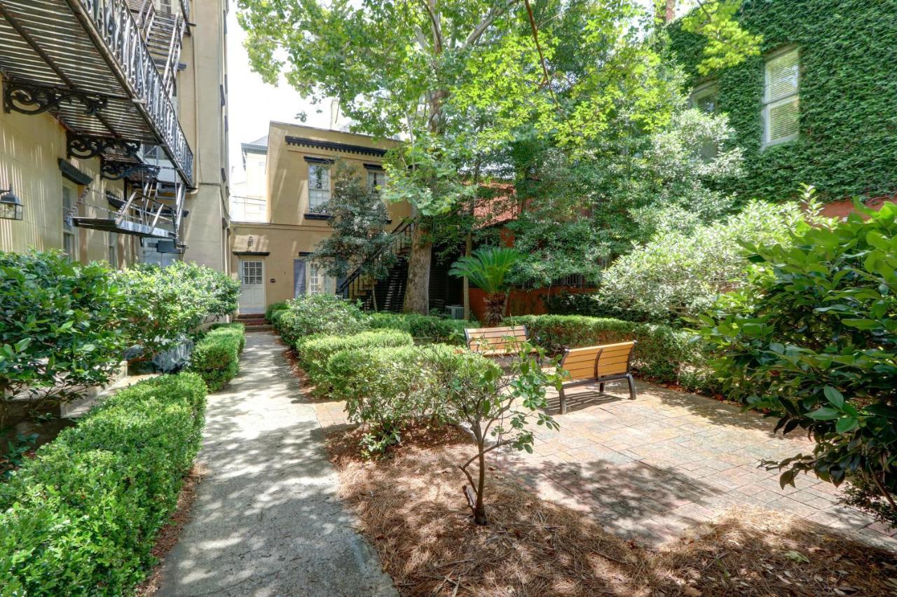 Villa Liberty Street Retreat Savannah Esterno foto